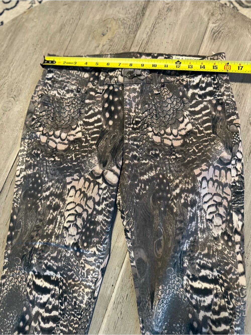 rag & bone Neutral Grey and Black Printed Leggings - Picture 4 of 8